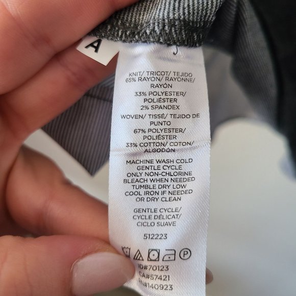 LOFT US Women's Size XS Mixed Media 3/4 Sleeve Top Ruffle Sleeve Gray Stretch - Picture 6 of 8